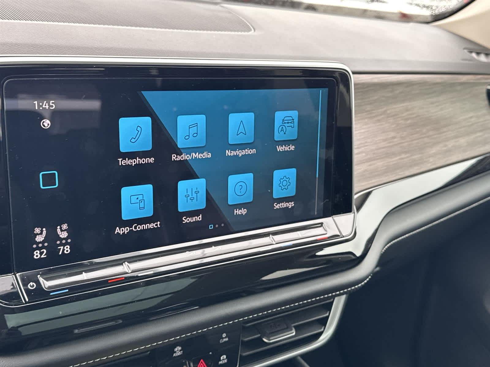 Thumbnail: 2024 Volkswagen Atlas - 22