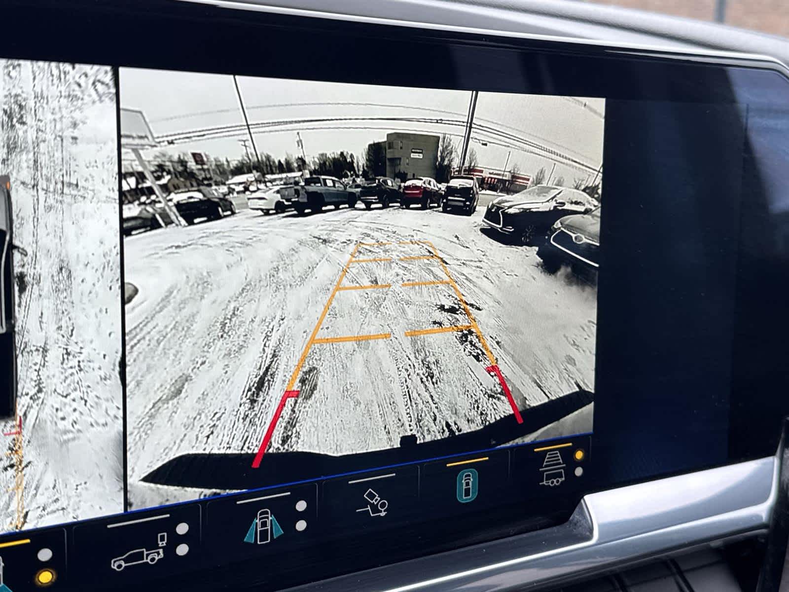 Thumbnail: 2024 Chevrolet Silverado 2500 - 24