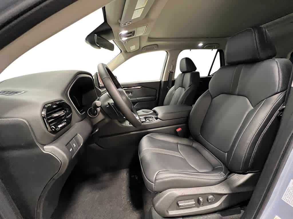 Thumbnail: 2025 Honda Pilot - 15