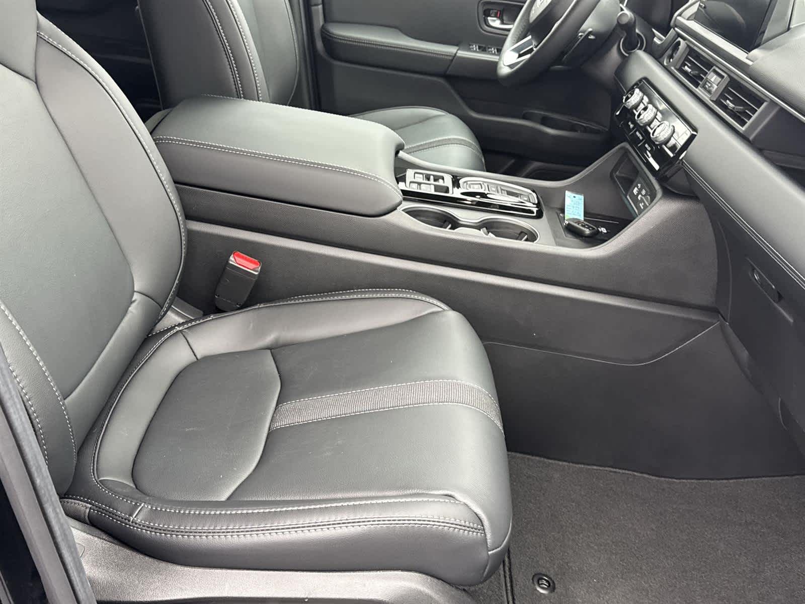 Thumbnail: 2025 Honda Pilot - 17