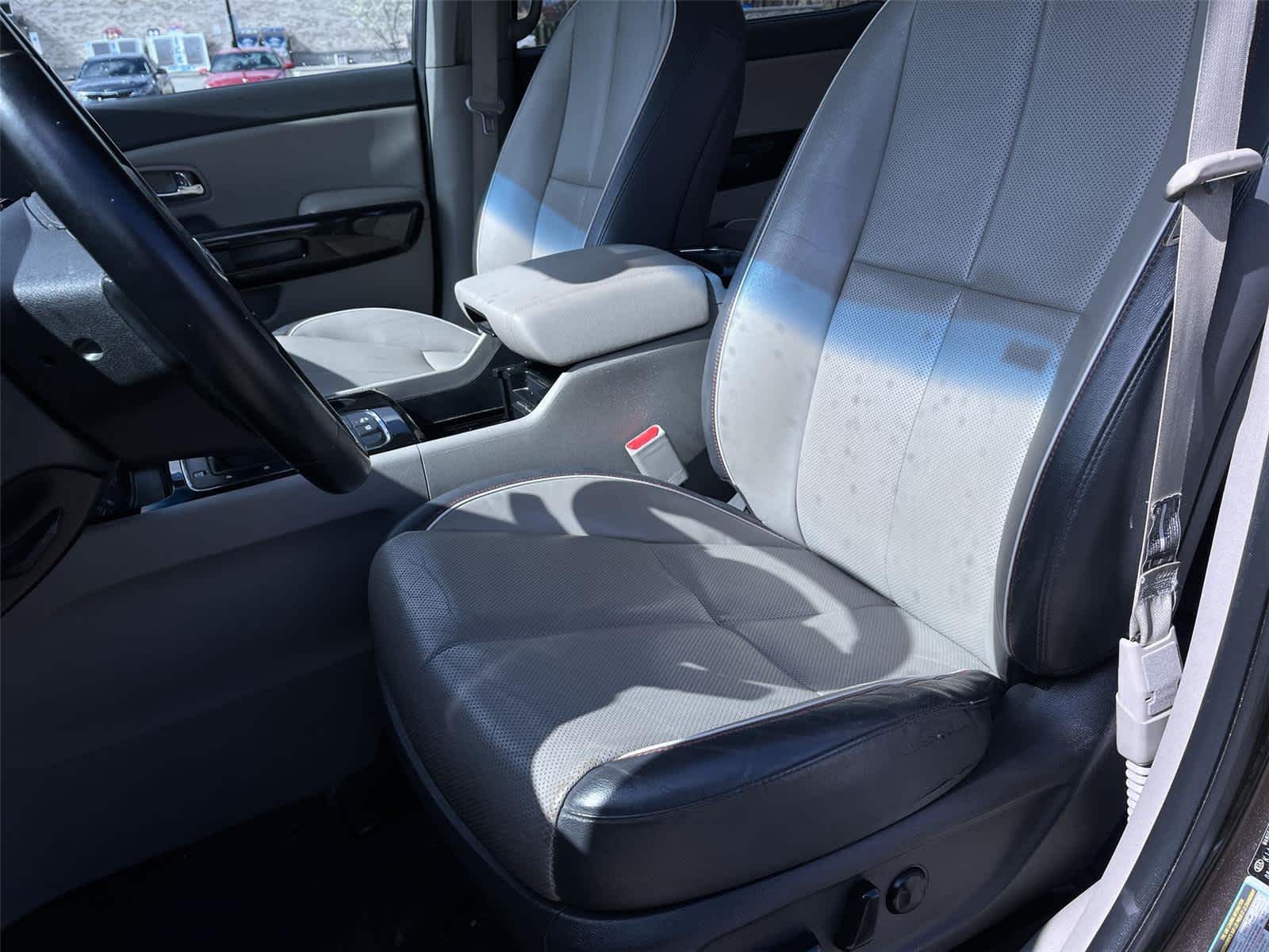 Thumbnail: 2016 Kia Sedona - 14