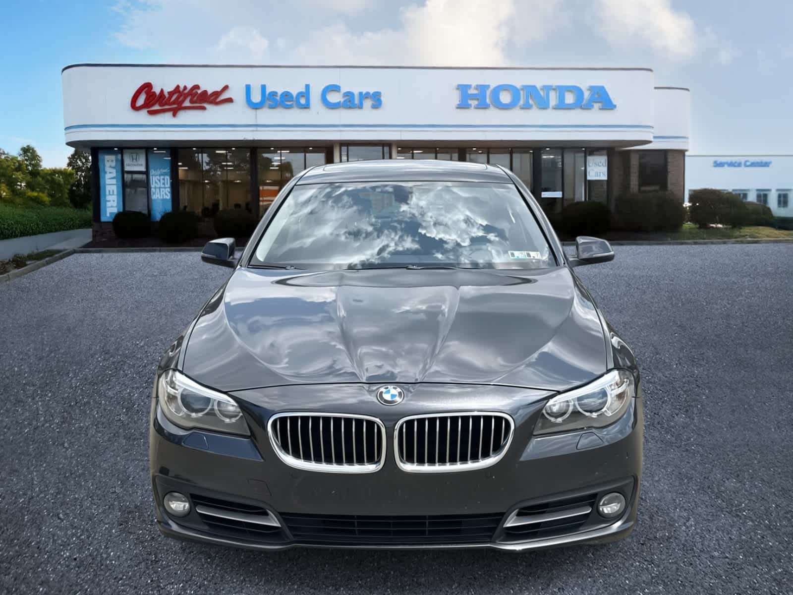 Thumbnail: 2016 BMW 5 Series - 8