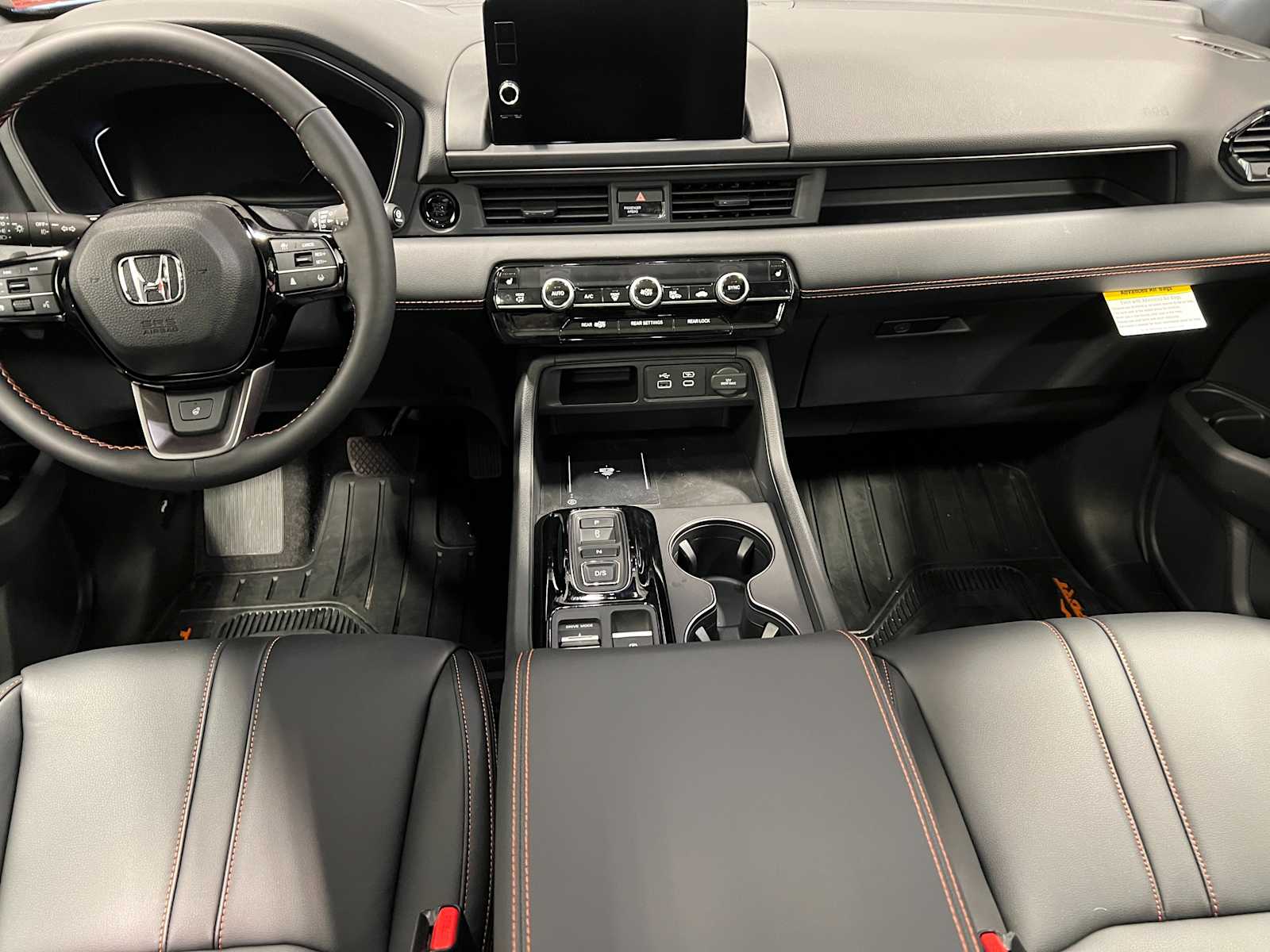 Thumbnail: 2025 Honda Pilot - 16