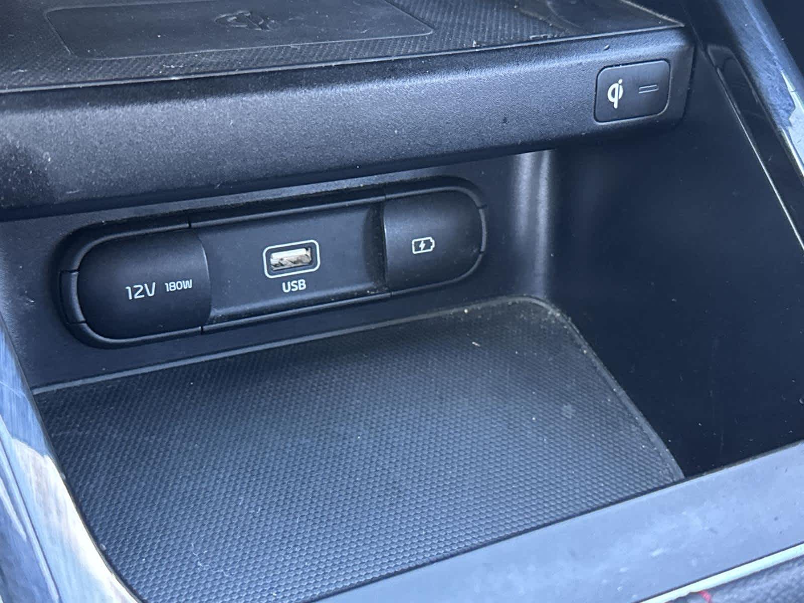 Thumbnail: 2022 Kia Forte - 26