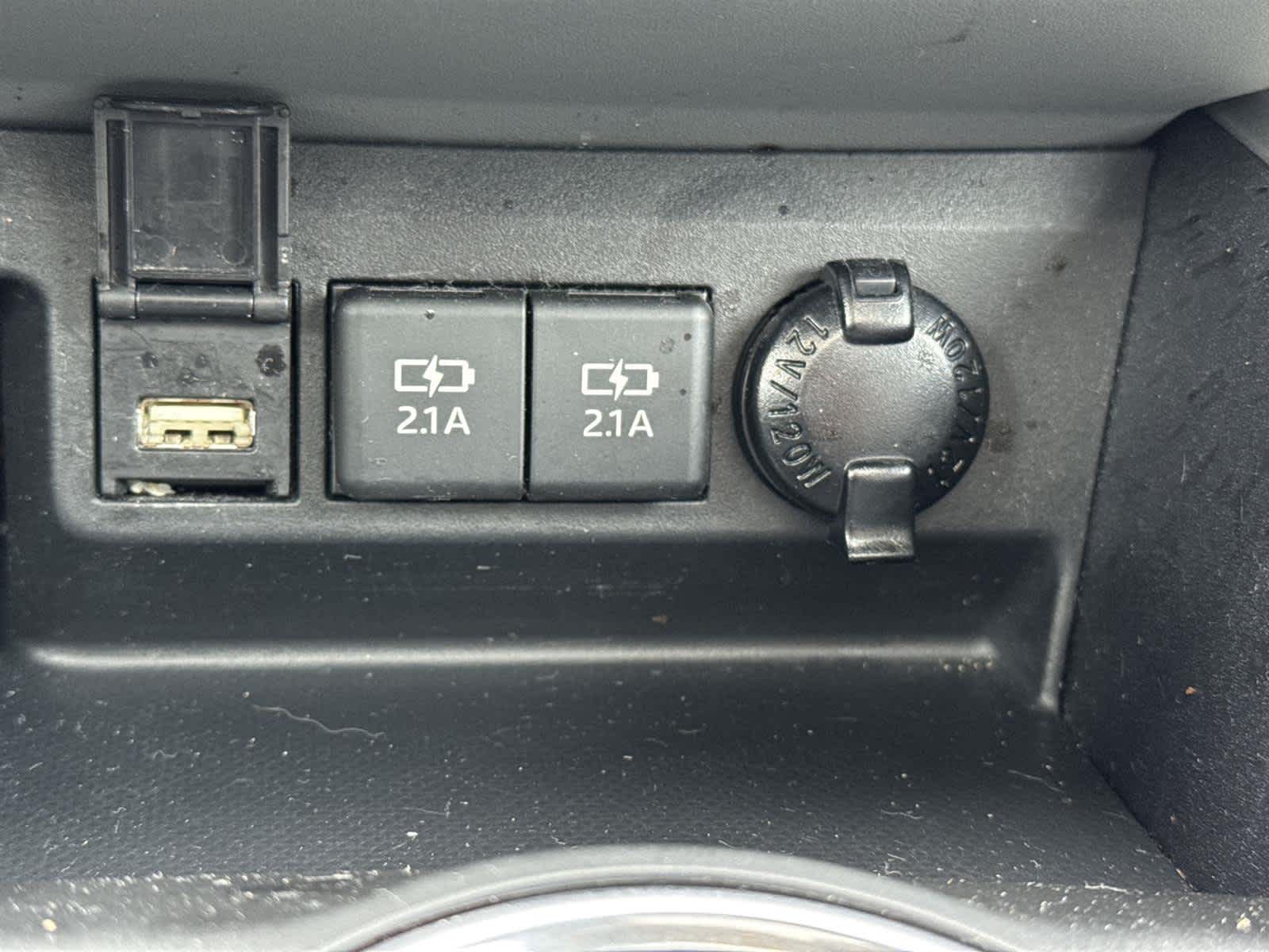 Thumbnail: 2020 Toyota Highlander - 26