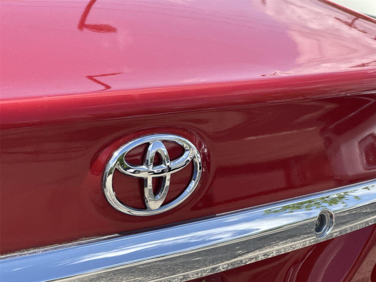 Thumbnail: 2011 Toyota Corolla - 10