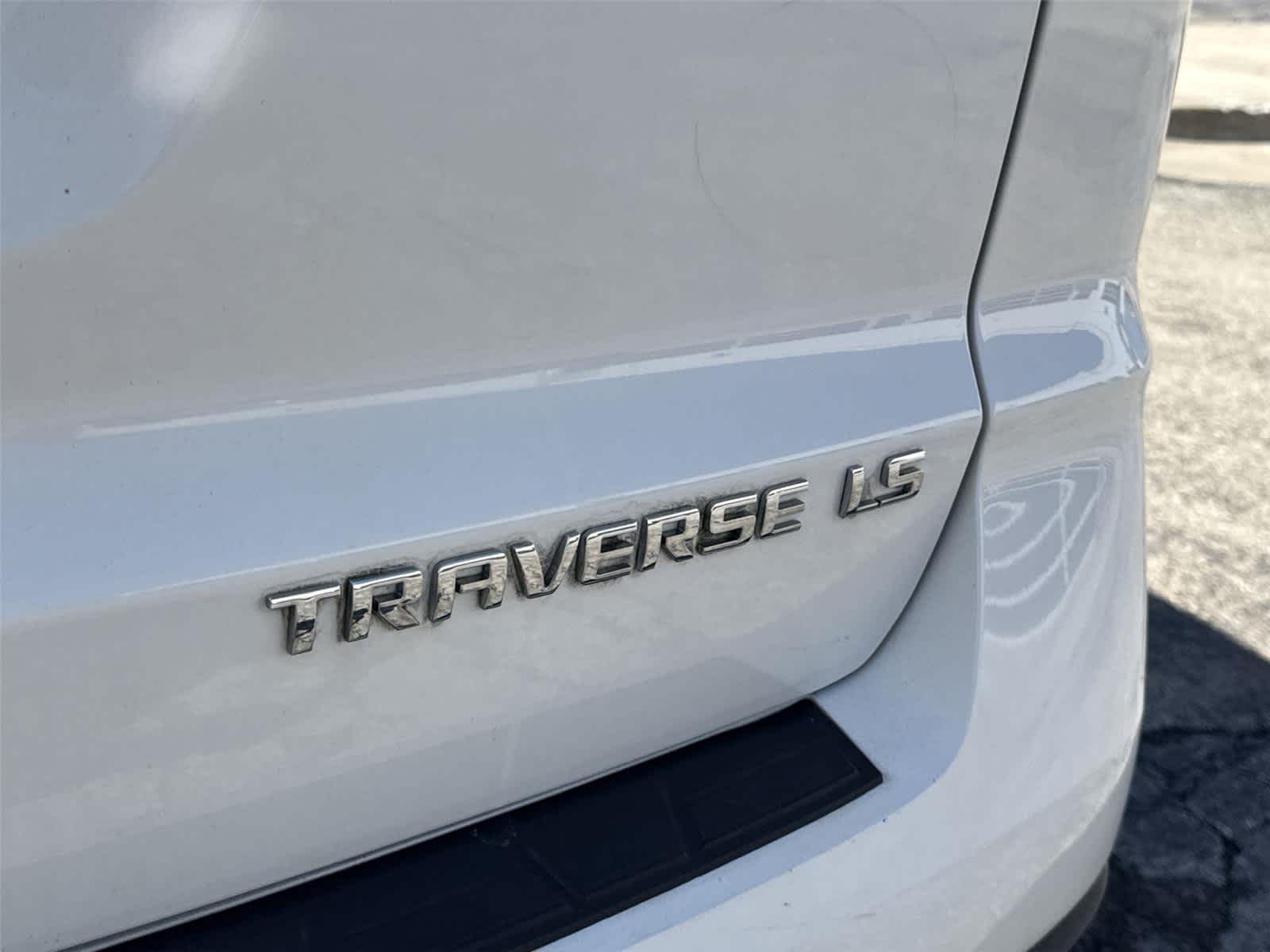 Thumbnail: 2014 Chevrolet Traverse - 12