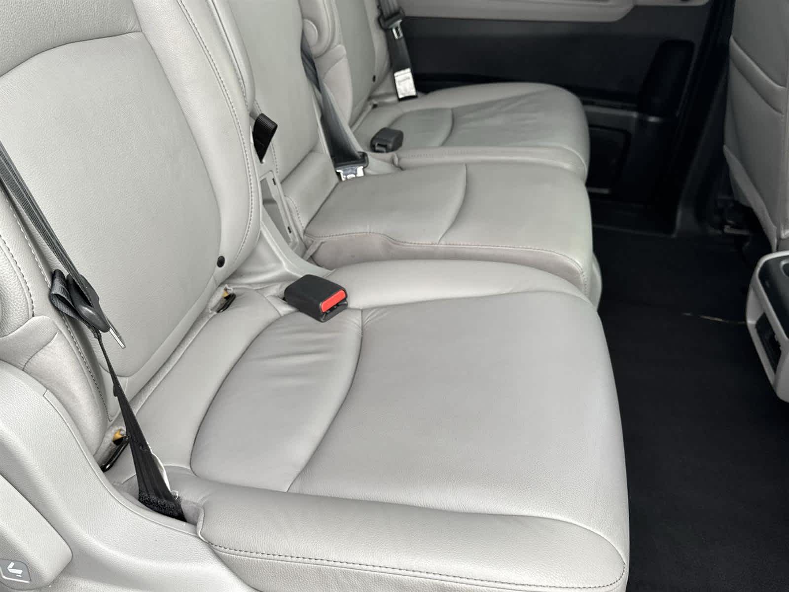 Thumbnail: 2022 Honda Odyssey - 15