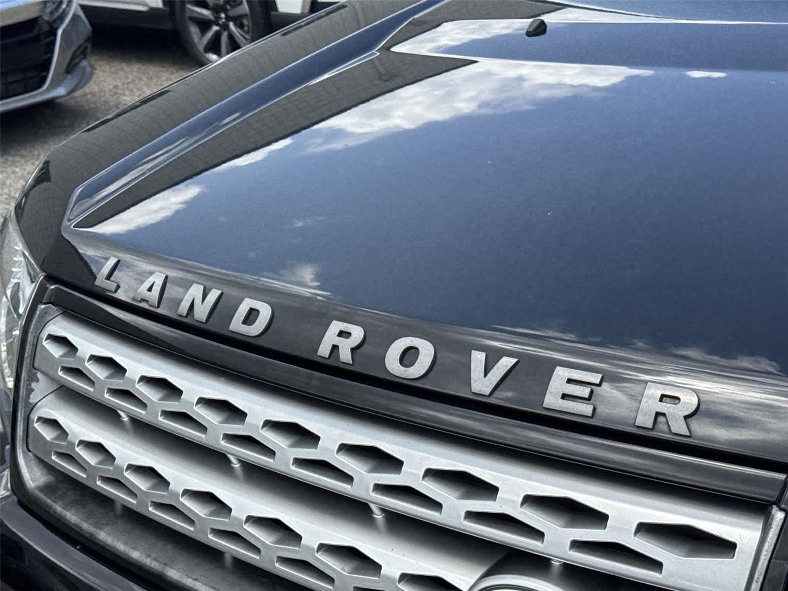 Thumbnail: 2013 Land Rover LR2 - 10