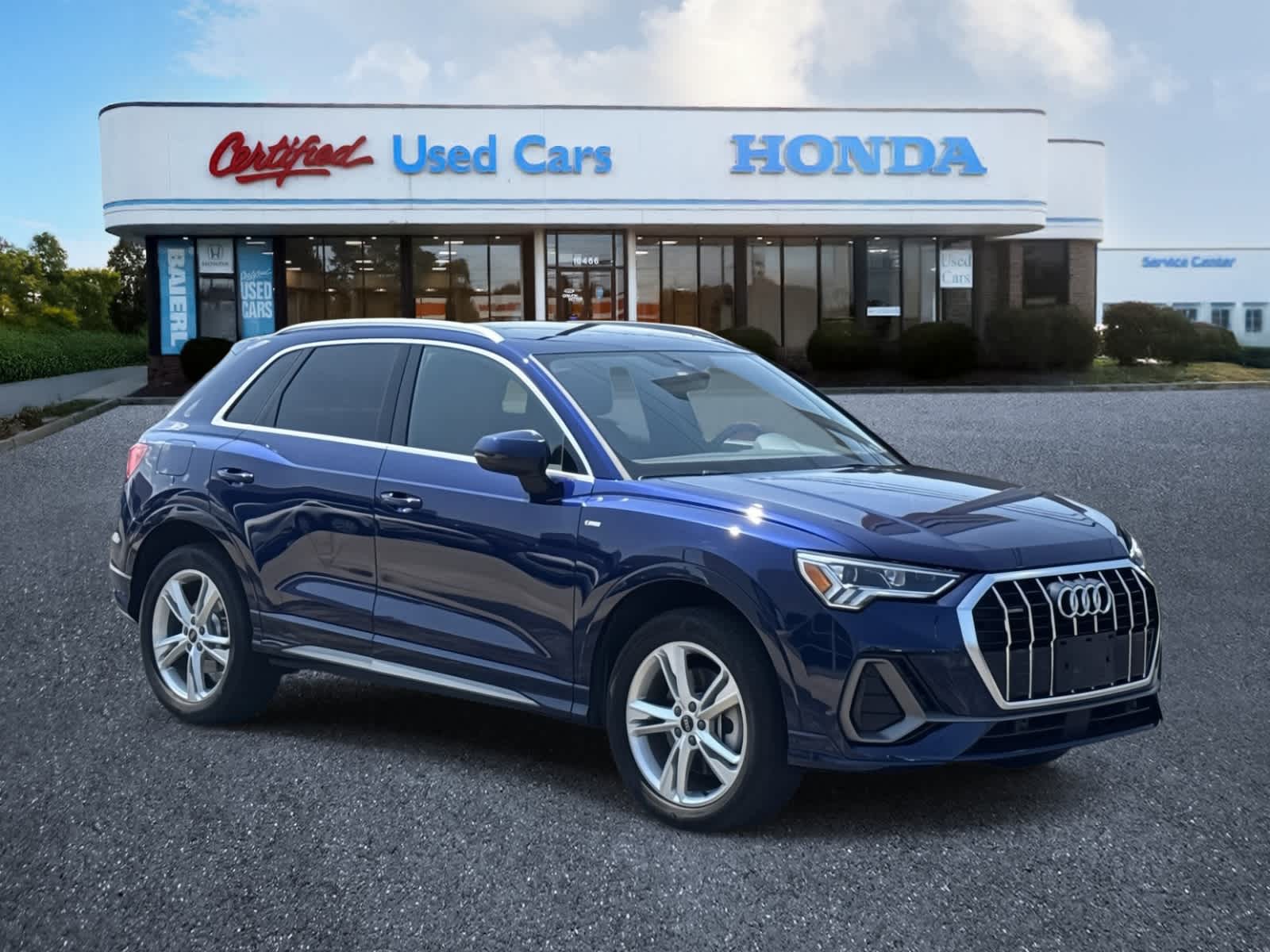 Thumbnail: 2021 Audi Q3 - 7