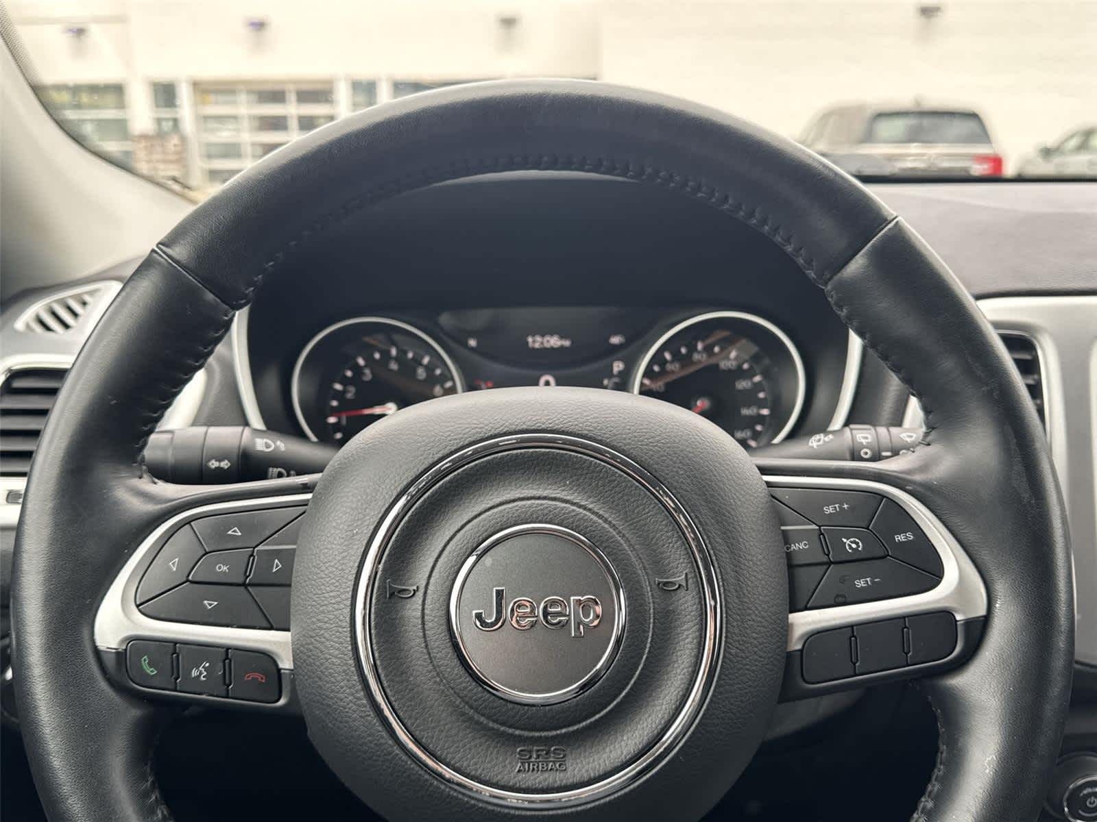 Thumbnail: 2019 Jeep Compass - 17