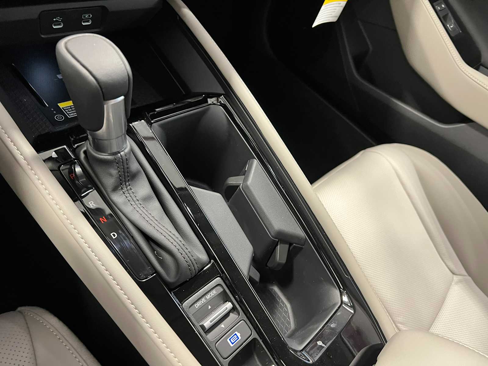 2025 Honda Accord Touring 19