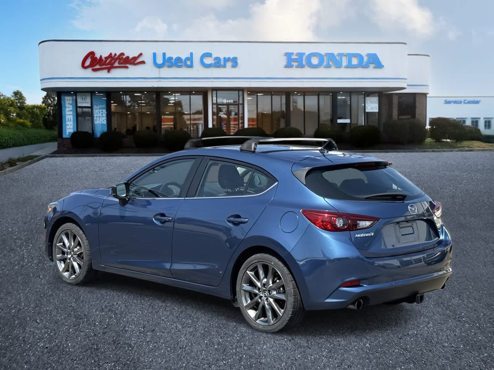Thumbnail: 2018 Mazda Mazda3 - 3