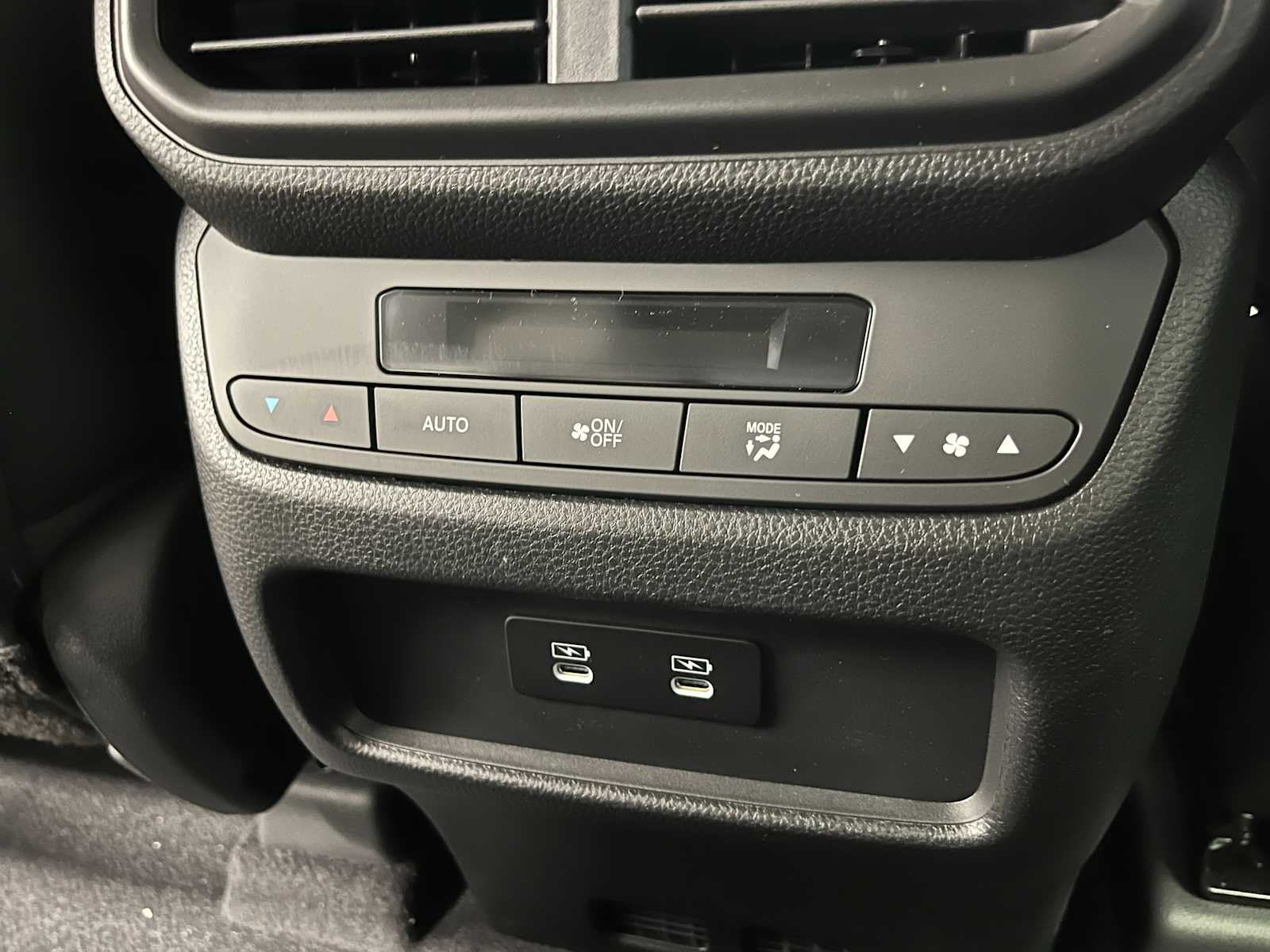 Thumbnail: 2026 Honda Pilot - 25