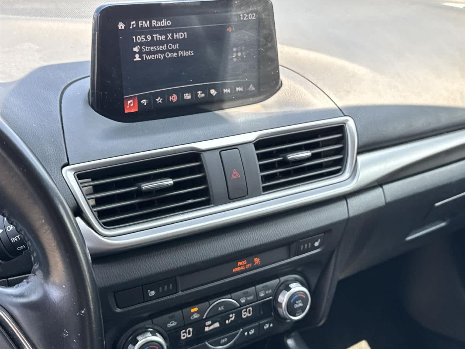 Thumbnail: 2018 Mazda Mazda3 - 21