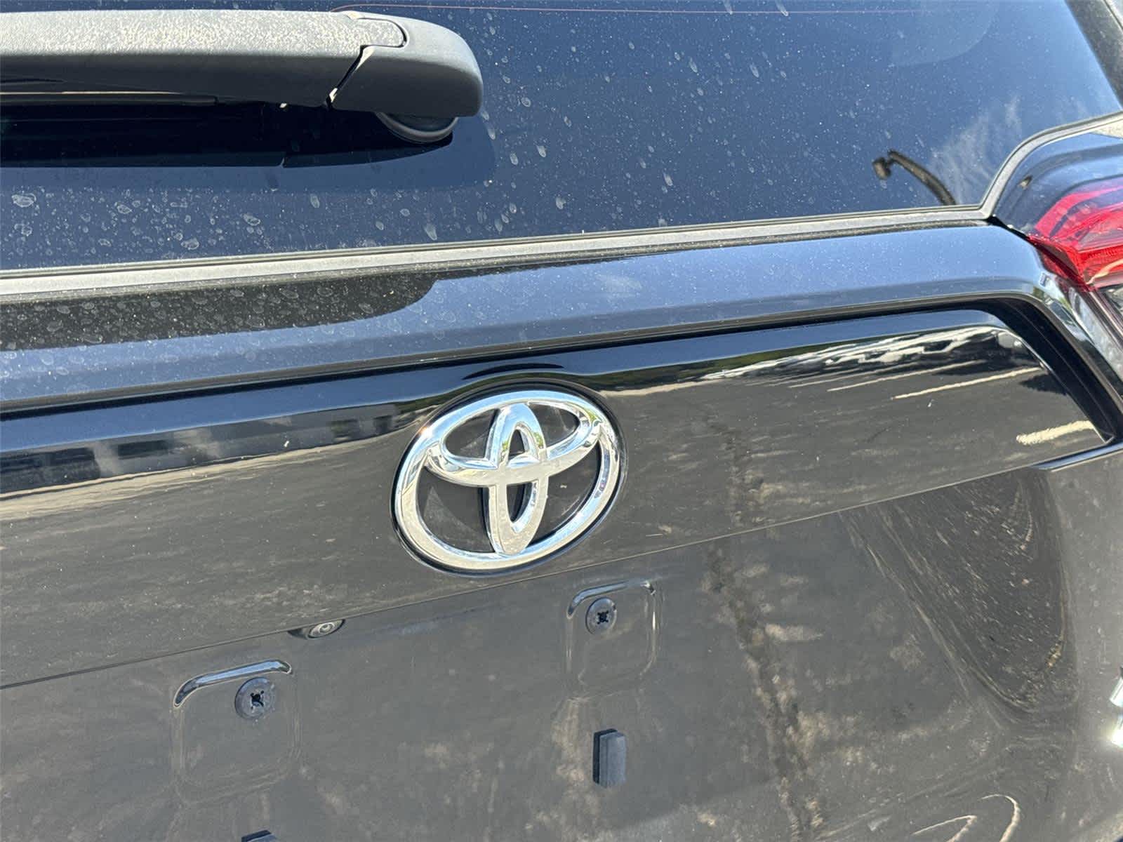 Thumbnail: 2024 Toyota RAV4 - 9