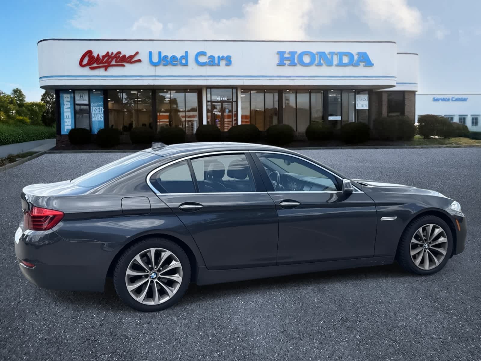 Thumbnail: 2016 BMW 5 Series - 6