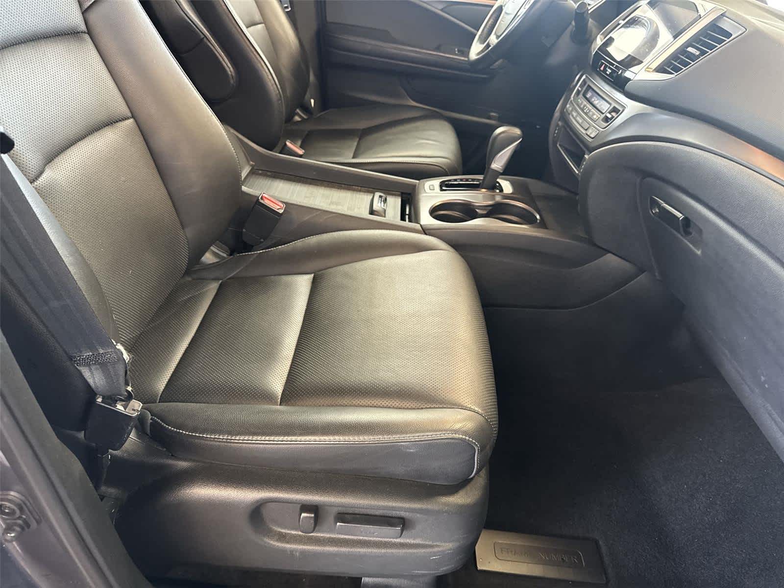 Thumbnail: 2017 Honda Ridgeline - 17