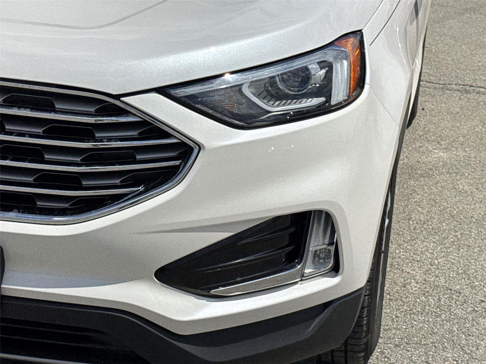 Thumbnail: 2019 Ford Edge - 9
