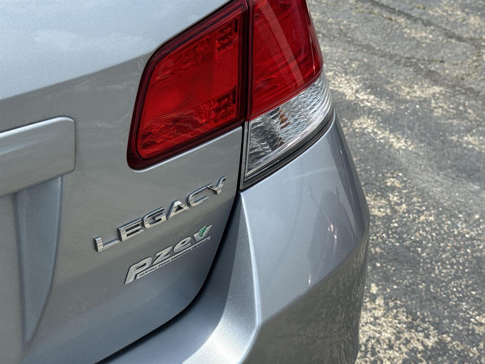 Thumbnail: 2012 Subaru Legacy - 12
