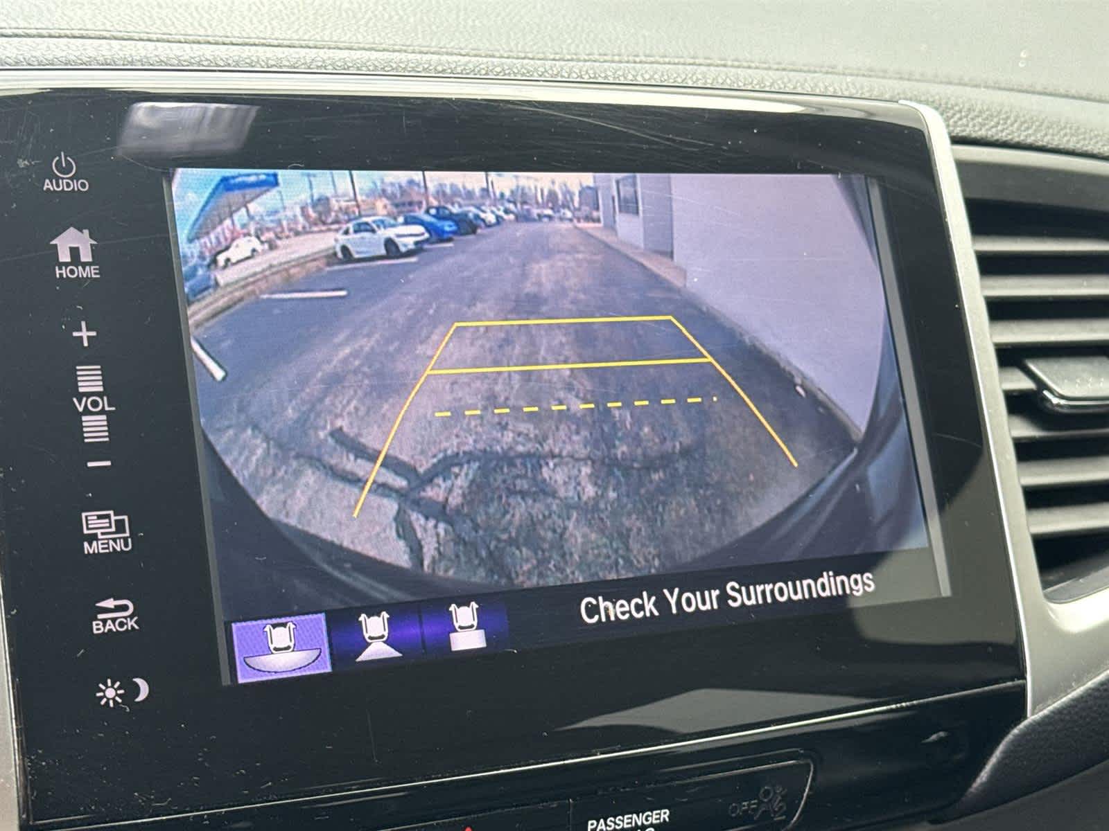 Thumbnail: 2018 Honda Pilot - 24