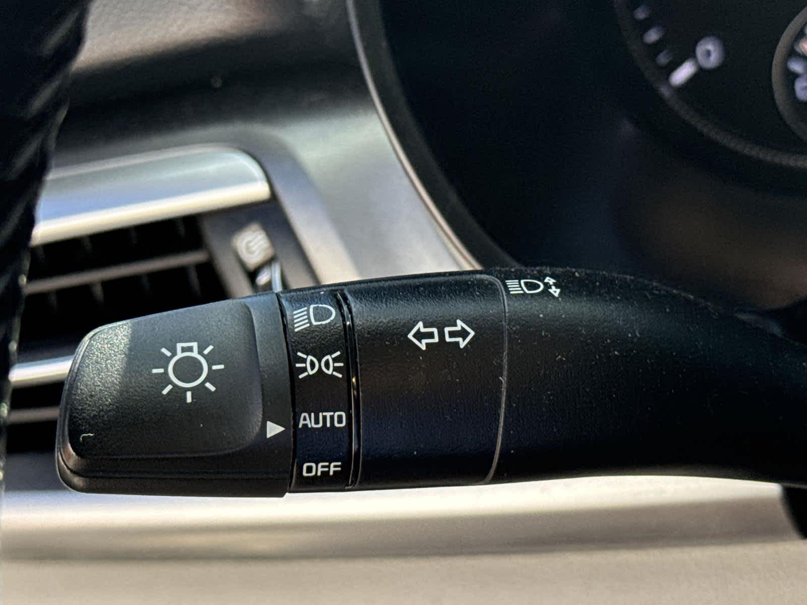 Thumbnail: 2021 Kia Telluride - 22