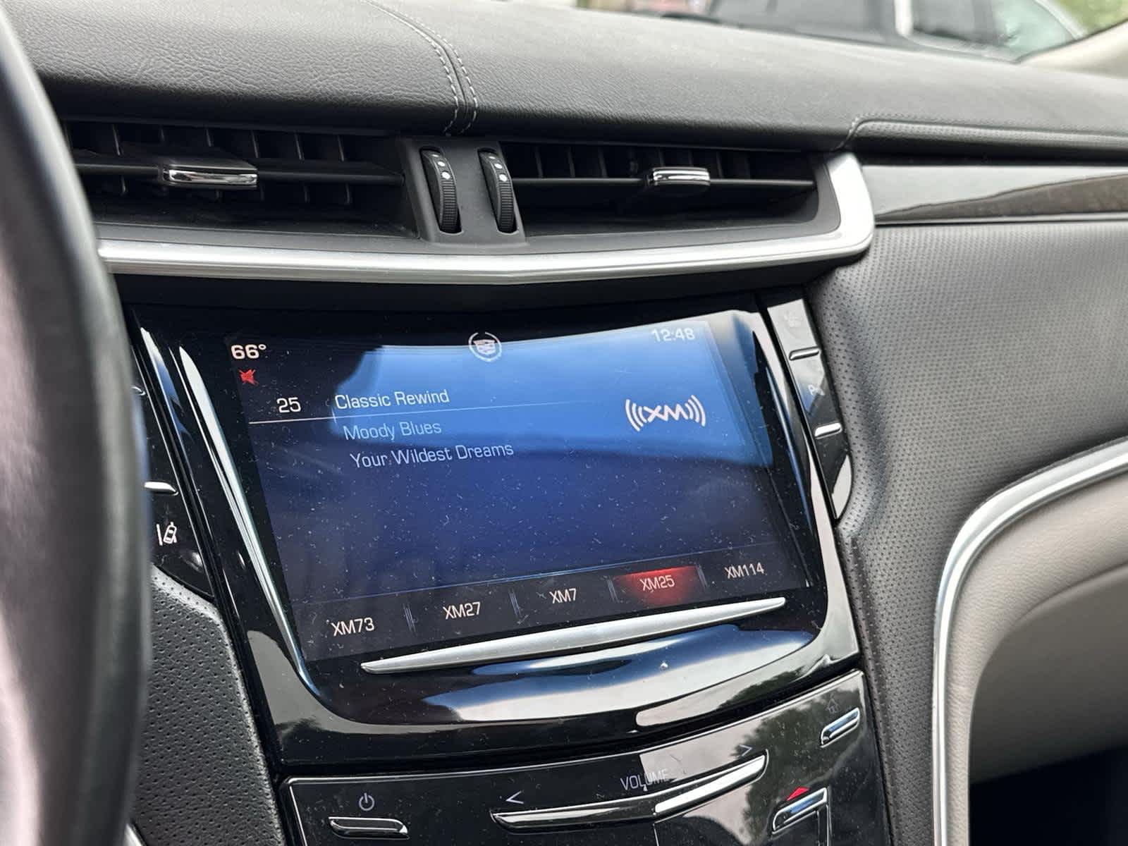 2014 Cadillac XTS Luxury 26