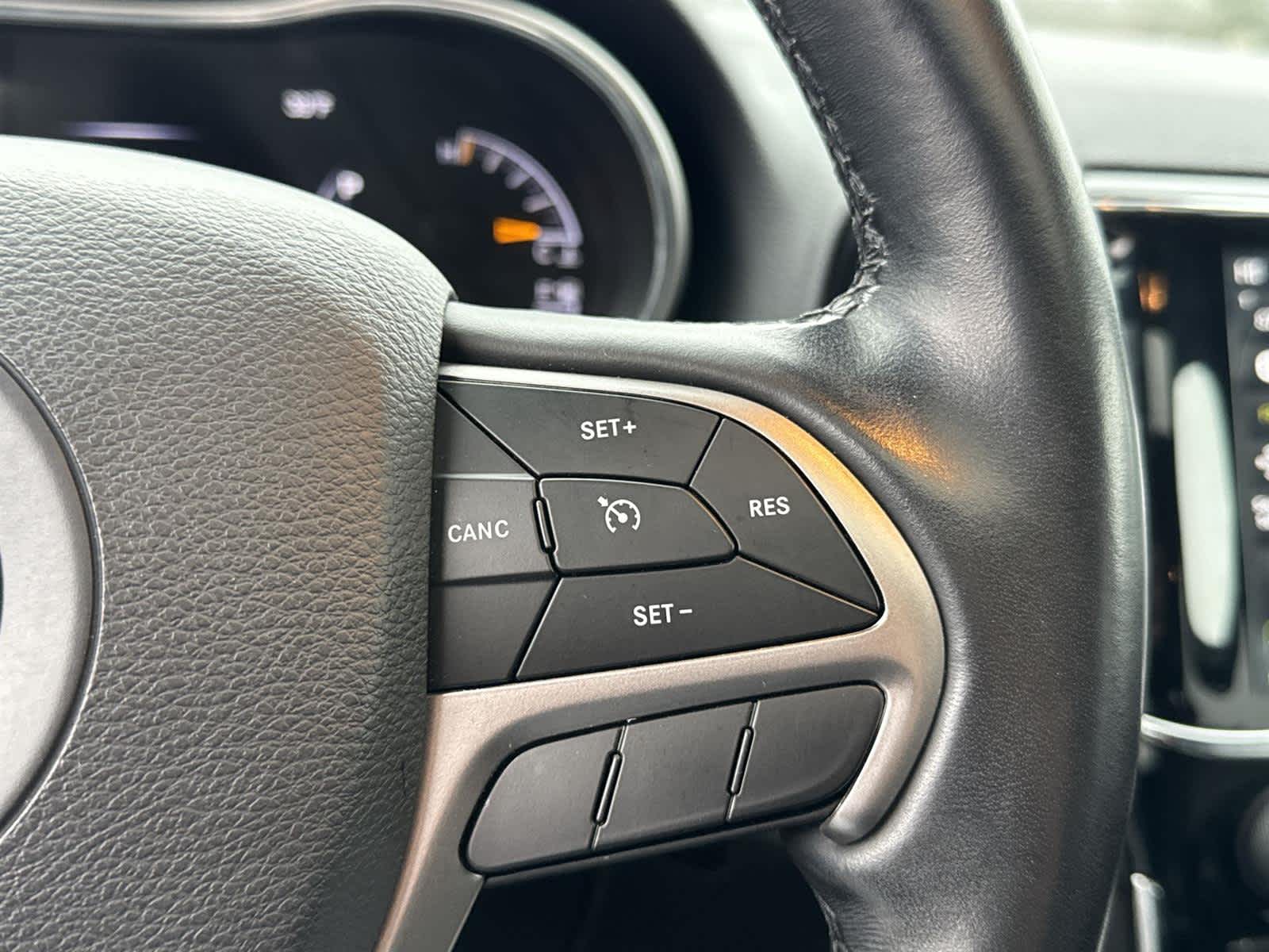 Thumbnail: 2020 Jeep Grand Cherokee - 21