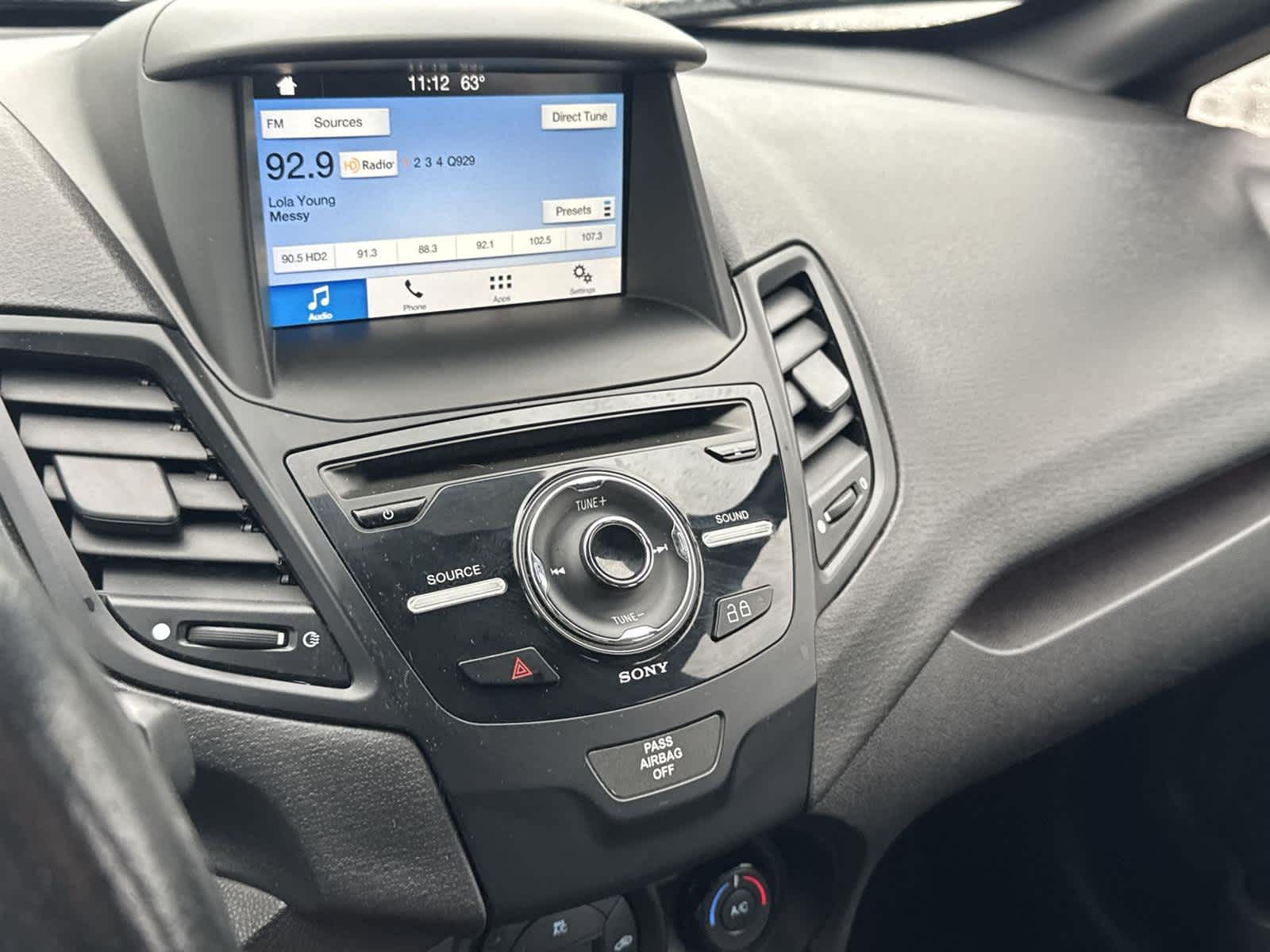 Thumbnail: 2016 Ford Fiesta - 20