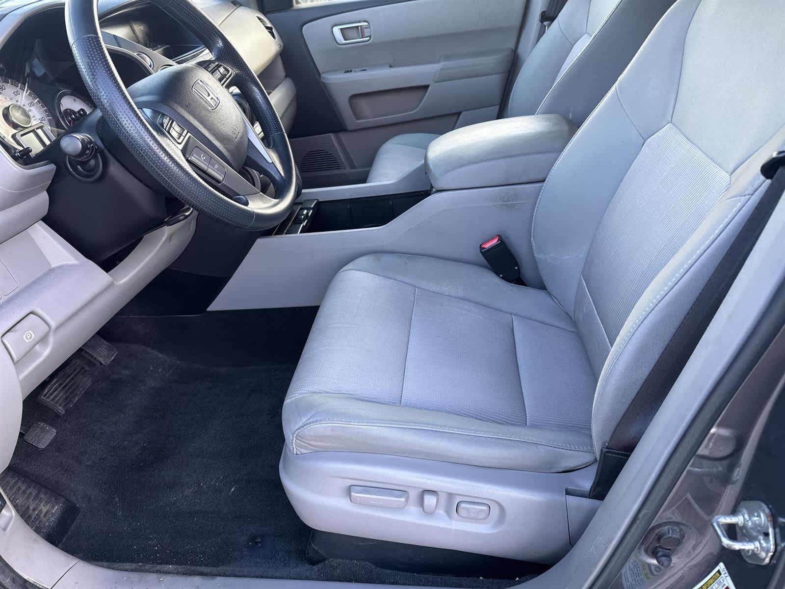 Thumbnail: 2012 Honda Pilot - 13