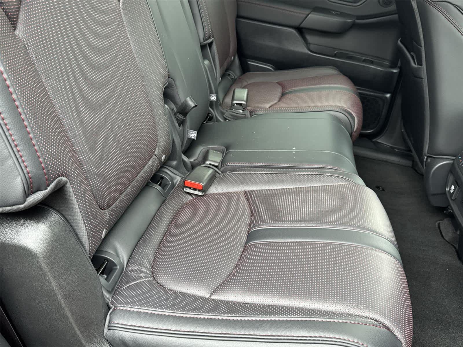 Thumbnail: 2025 Honda Pilot - 16