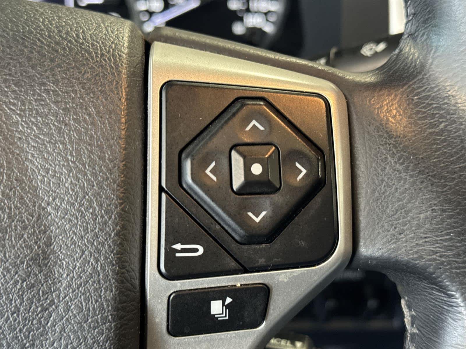 Thumbnail: 2019 Toyota Tundra - 21