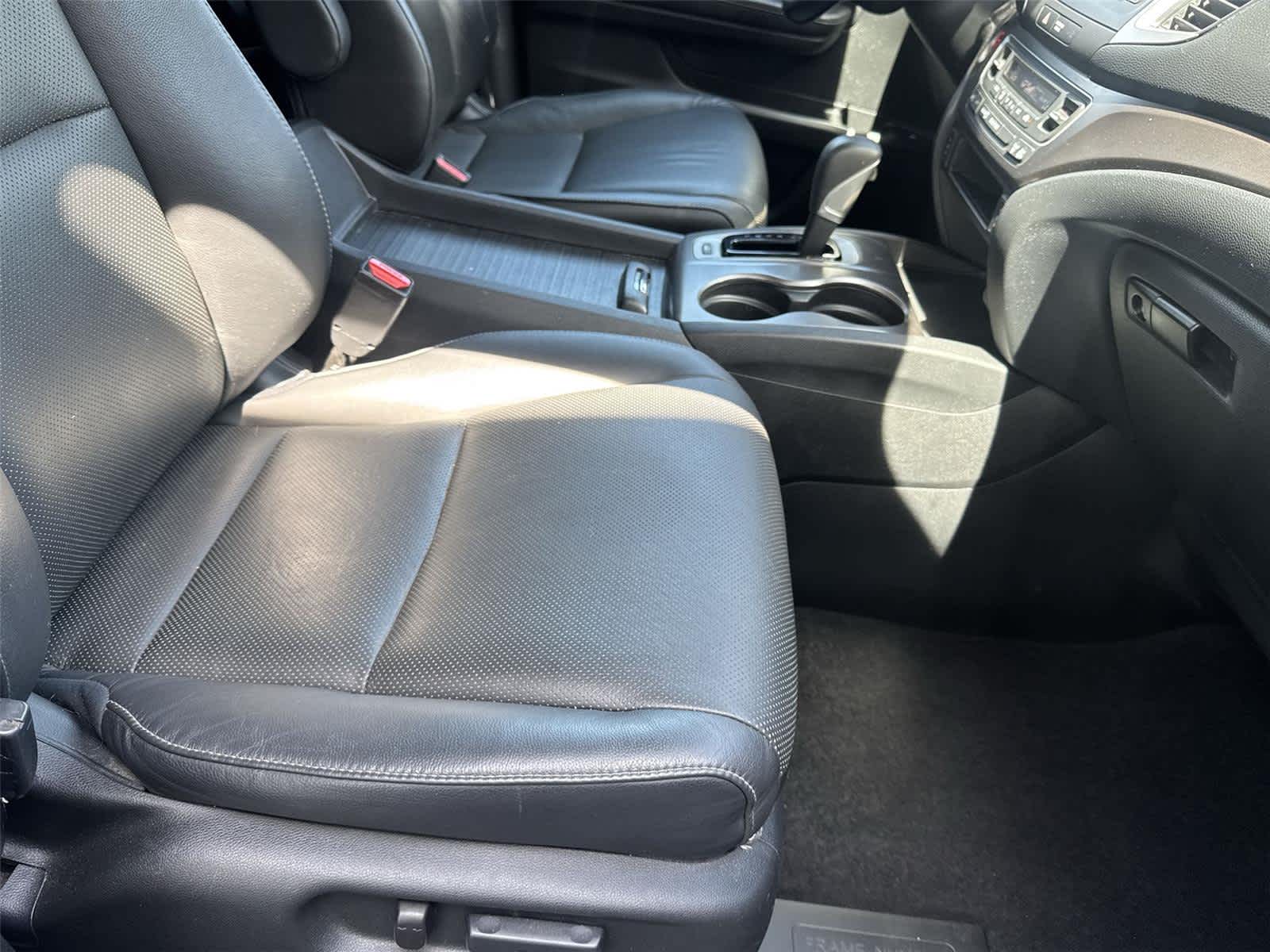 Thumbnail: 2019 Honda Ridgeline - 17