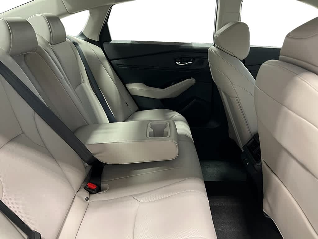 2025 Honda Accord Touring 31