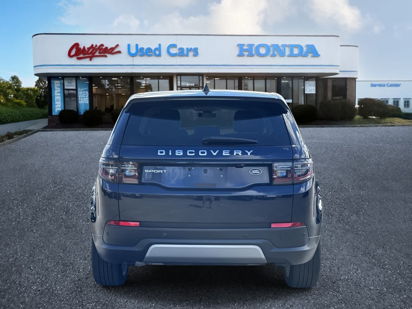 Thumbnail: 2022 Land Rover Discovery Sport - 4