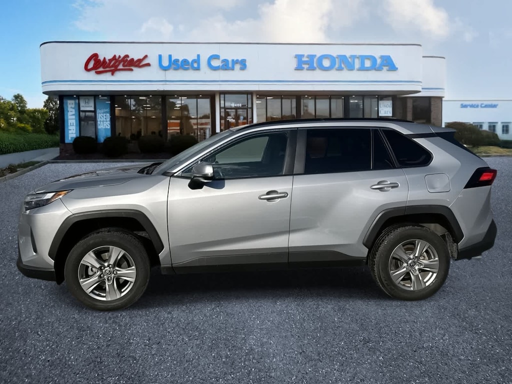 Used 2024 Toyota RAV4 XLE SUV
