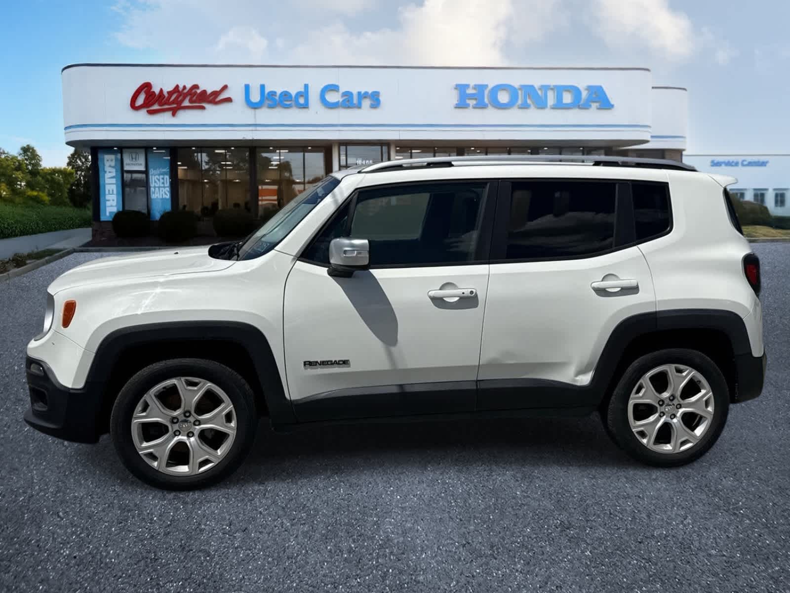 Used 2016 Jeep Renegade Limited with VIN ZACCJBDT5GPD37035 for sale in Wexford, PA