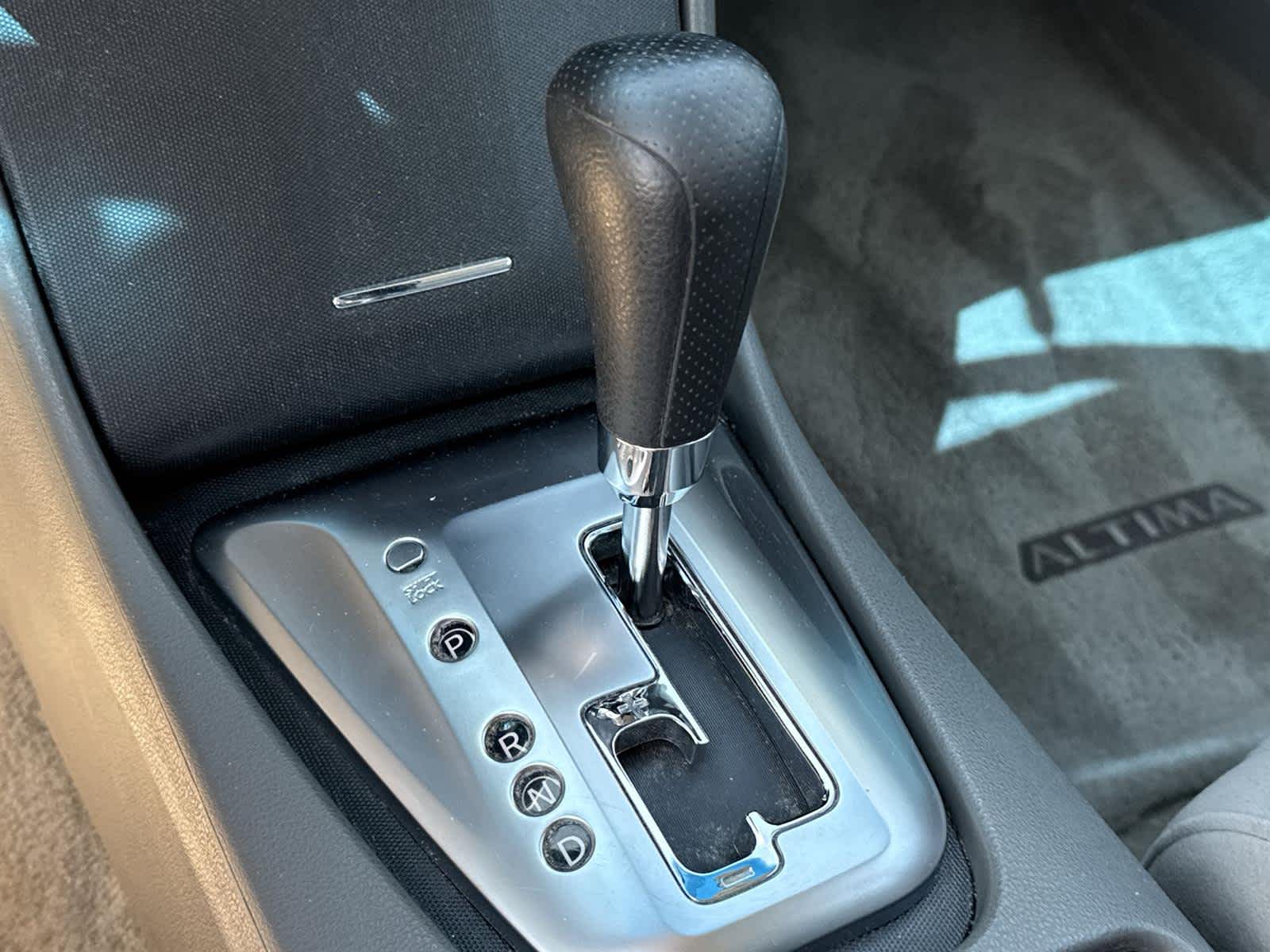 Thumbnail: 2012 Nissan Altima - 26