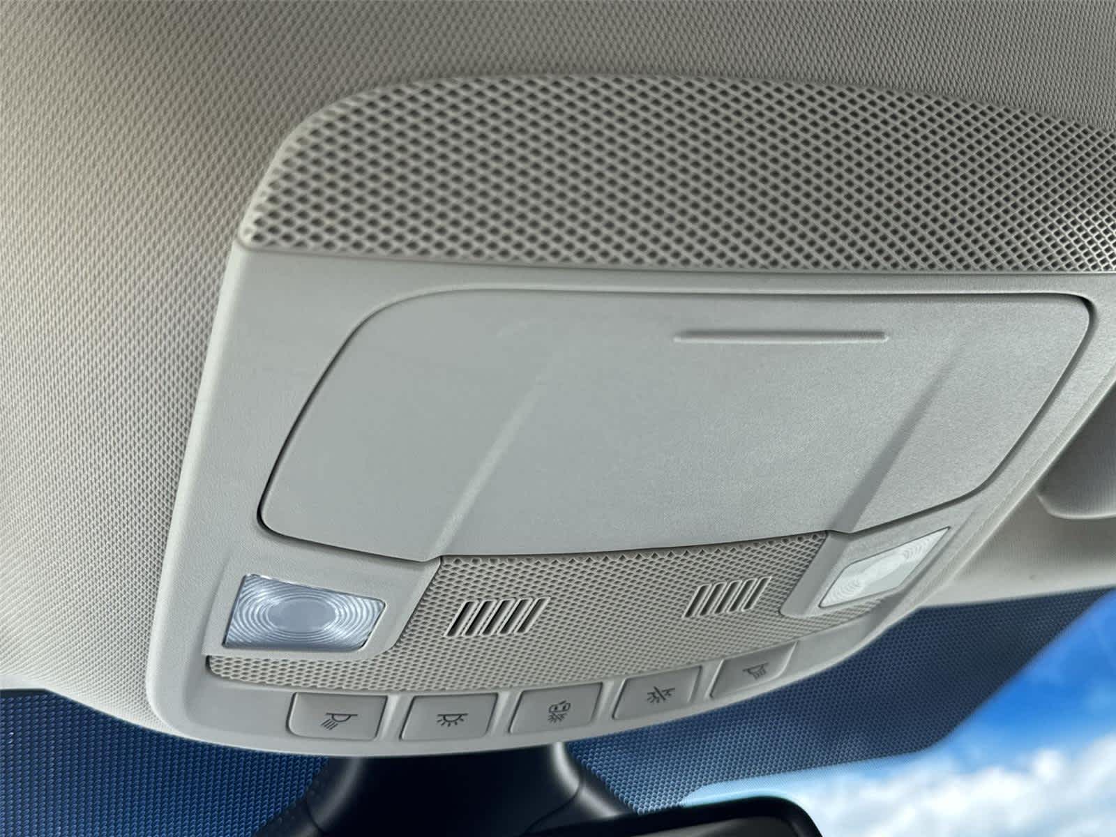 Thumbnail: 2019 Ford Edge - 32