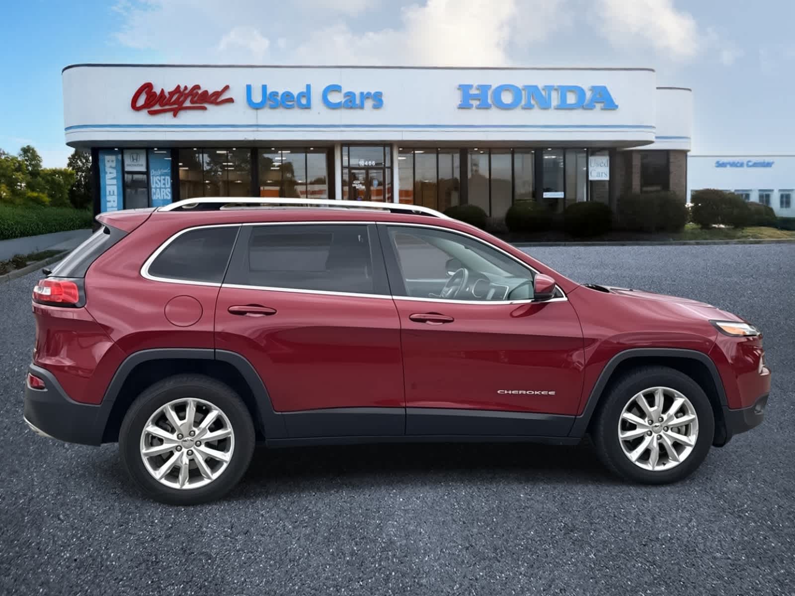 Thumbnail: 2017 Jeep Cherokee - 6