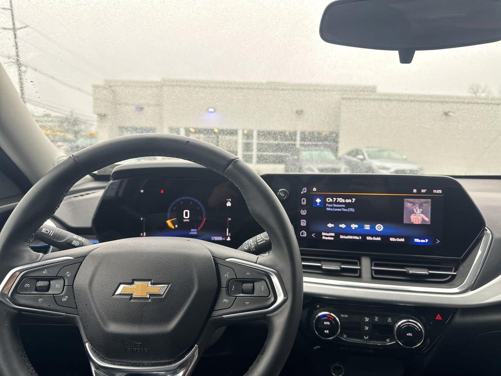 Thumbnail: 2024 Chevrolet Trax - 11