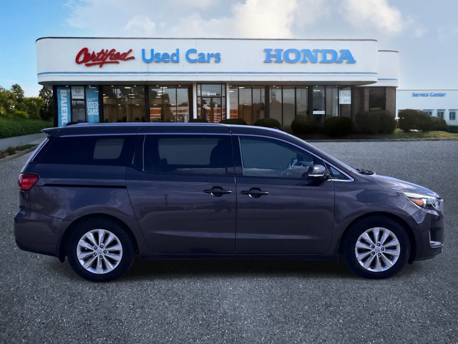 Thumbnail: 2016 Kia Sedona - 6