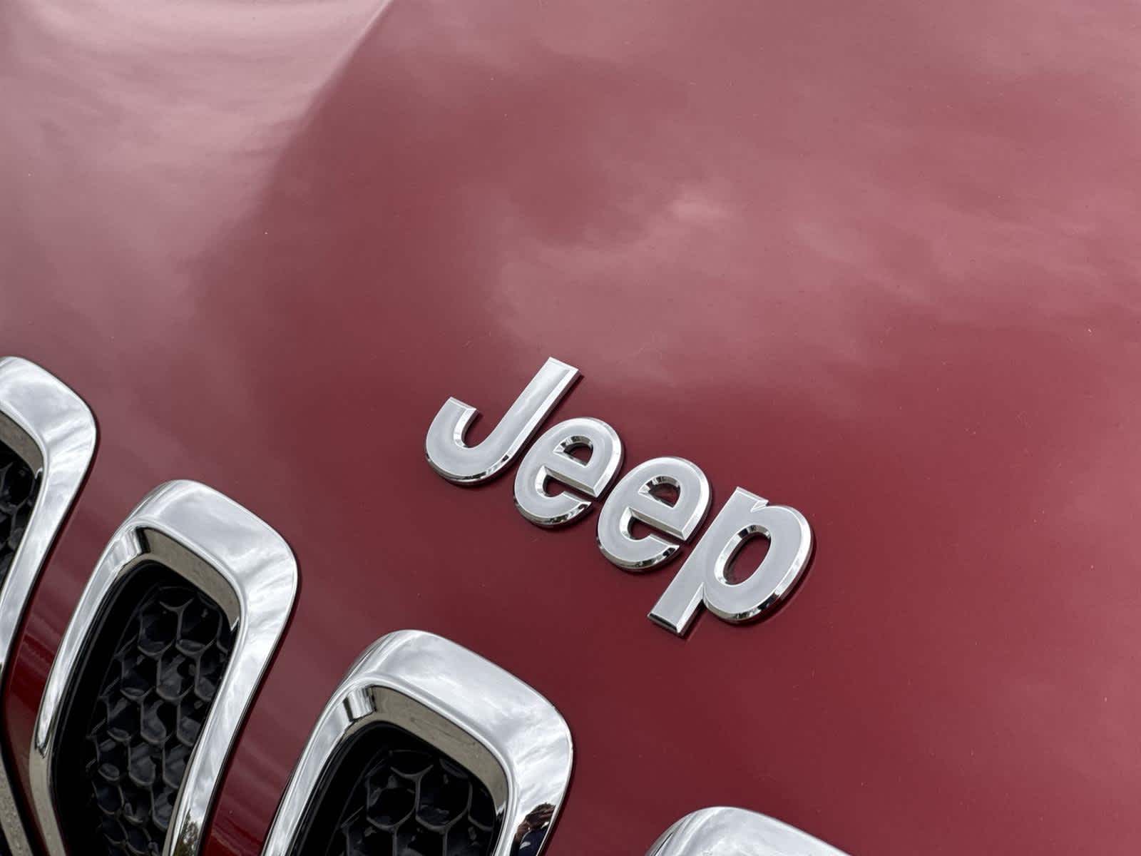 Thumbnail: 2017 Jeep Cherokee - 10
