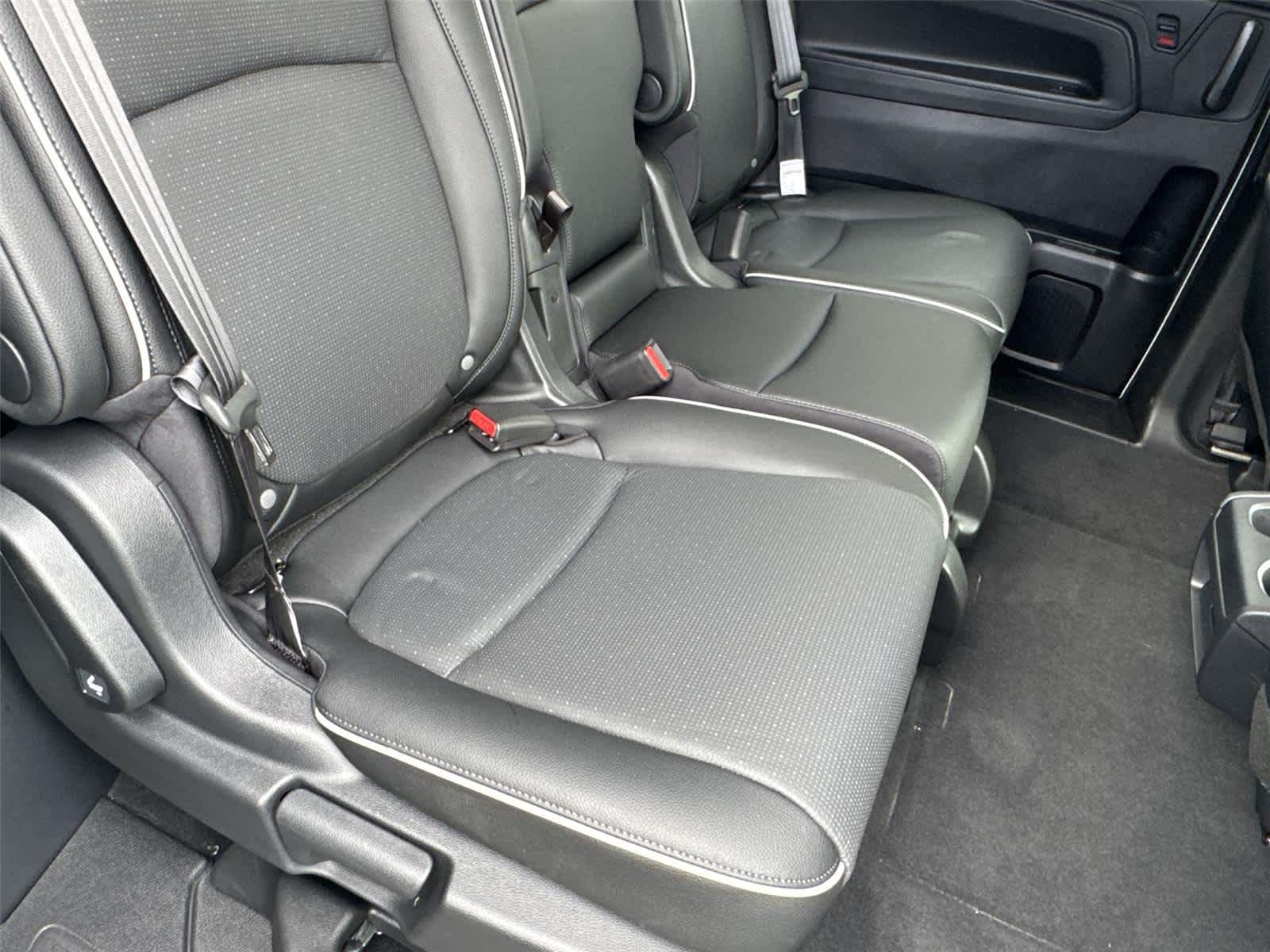 2026 Honda Odyssey Elite - Photo 16