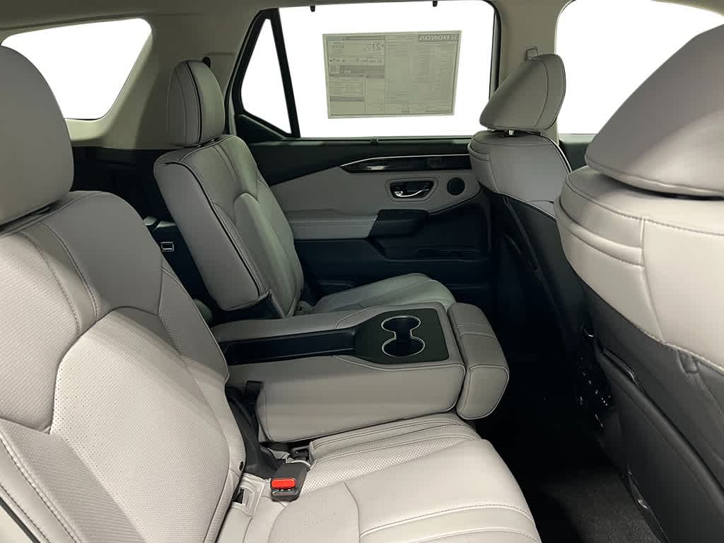 Thumbnail: 2025 Honda Pilot - 41
