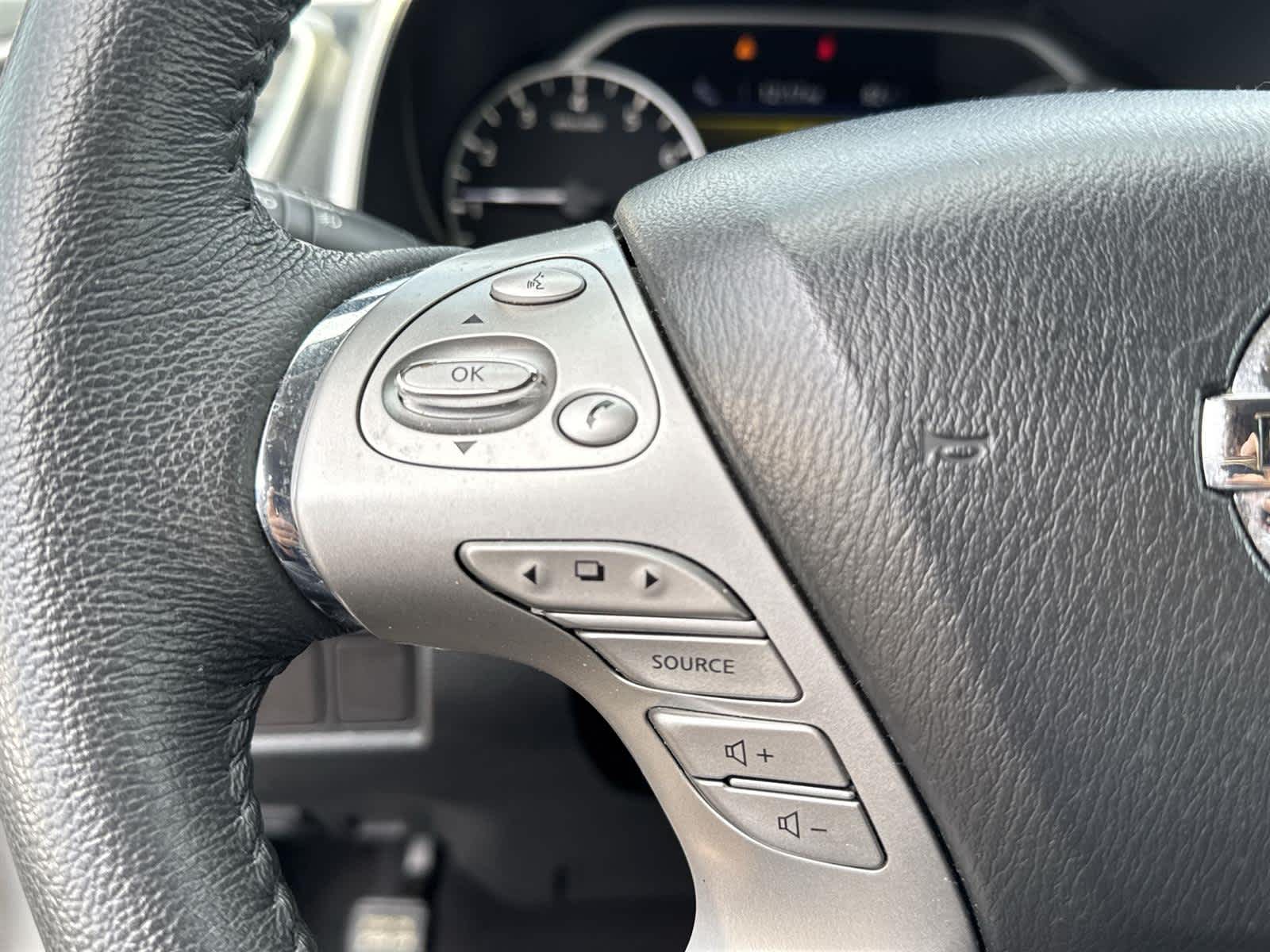 Thumbnail: 2015 Nissan Murano - 18