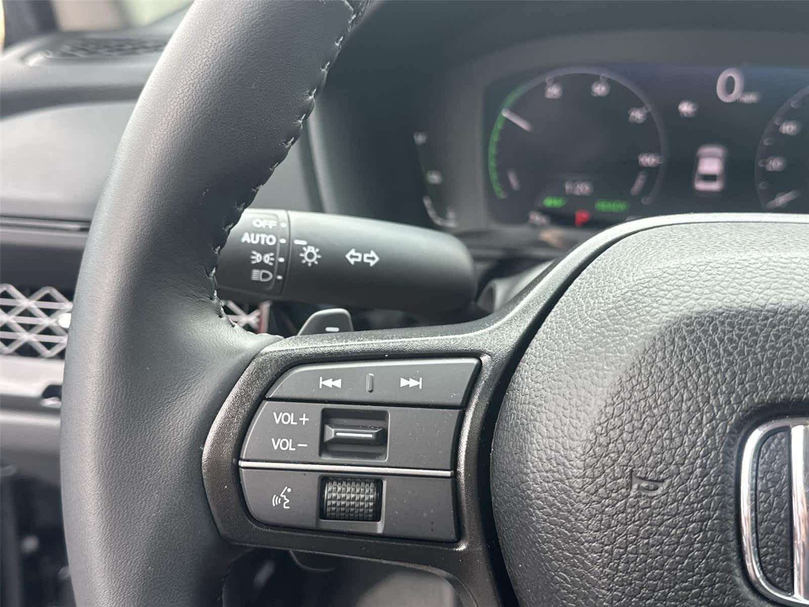 2025 Honda Accord Hybrid EX-L - Photo 20