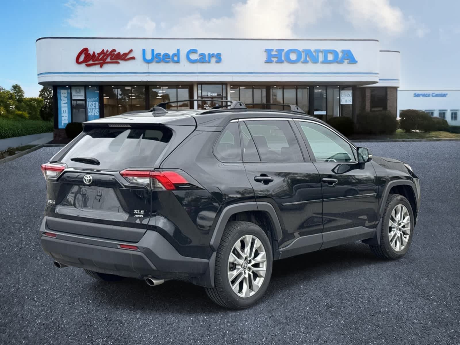 Thumbnail: 2024 Toyota RAV4 - 4