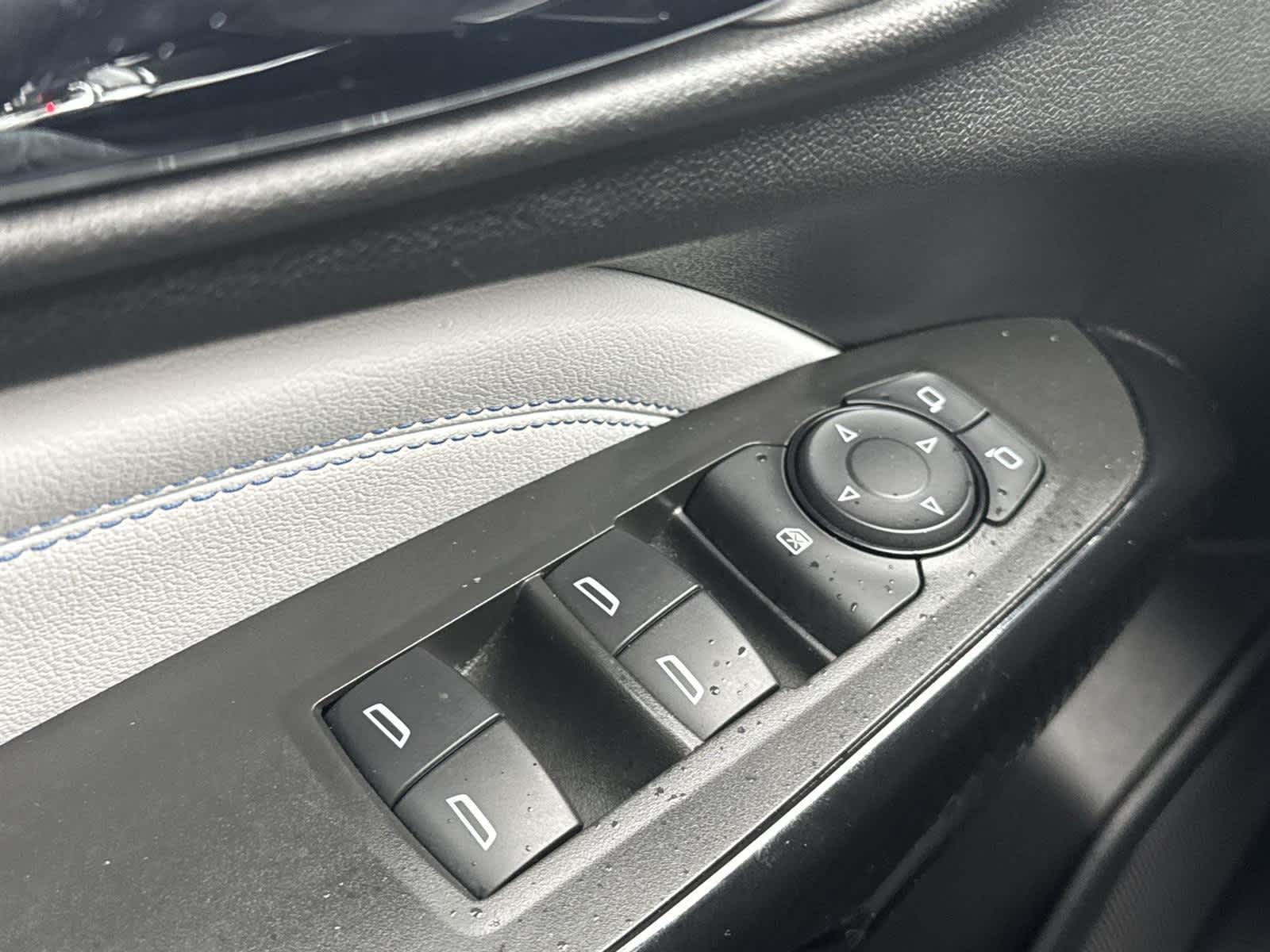 Thumbnail: 2024 Chevrolet Trax - 32