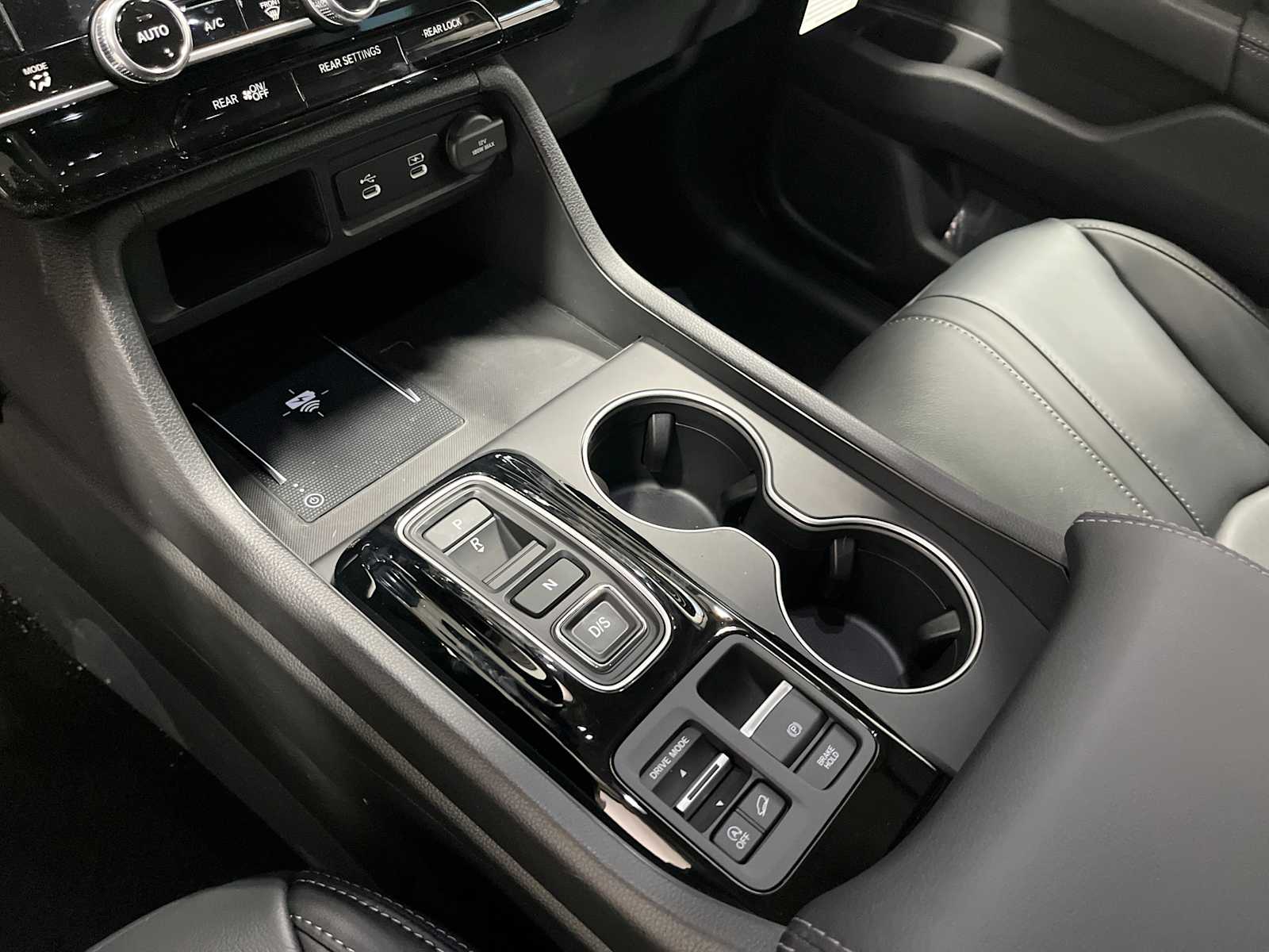Thumbnail: 2026 Honda Pilot - 23